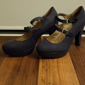 Dark purple strappy platform 3 inch heels